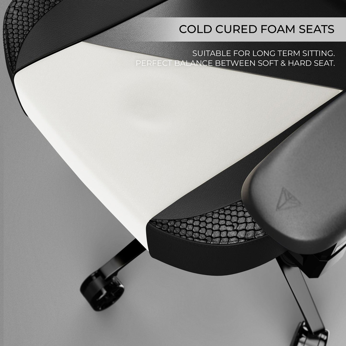 Gaming House Targaryen Chair – Premium Comfort, 4D Armrests, Dragon Design