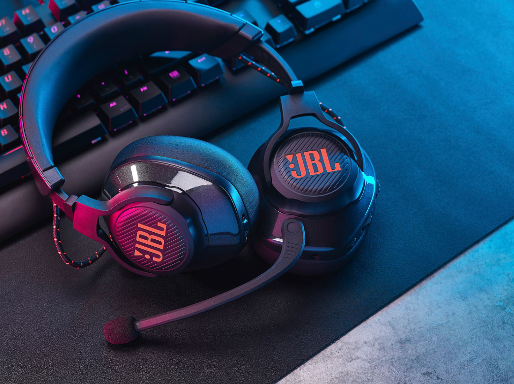 JBL Quantum 610 Wireless Gaming Headset - Black - Recertified by JBL